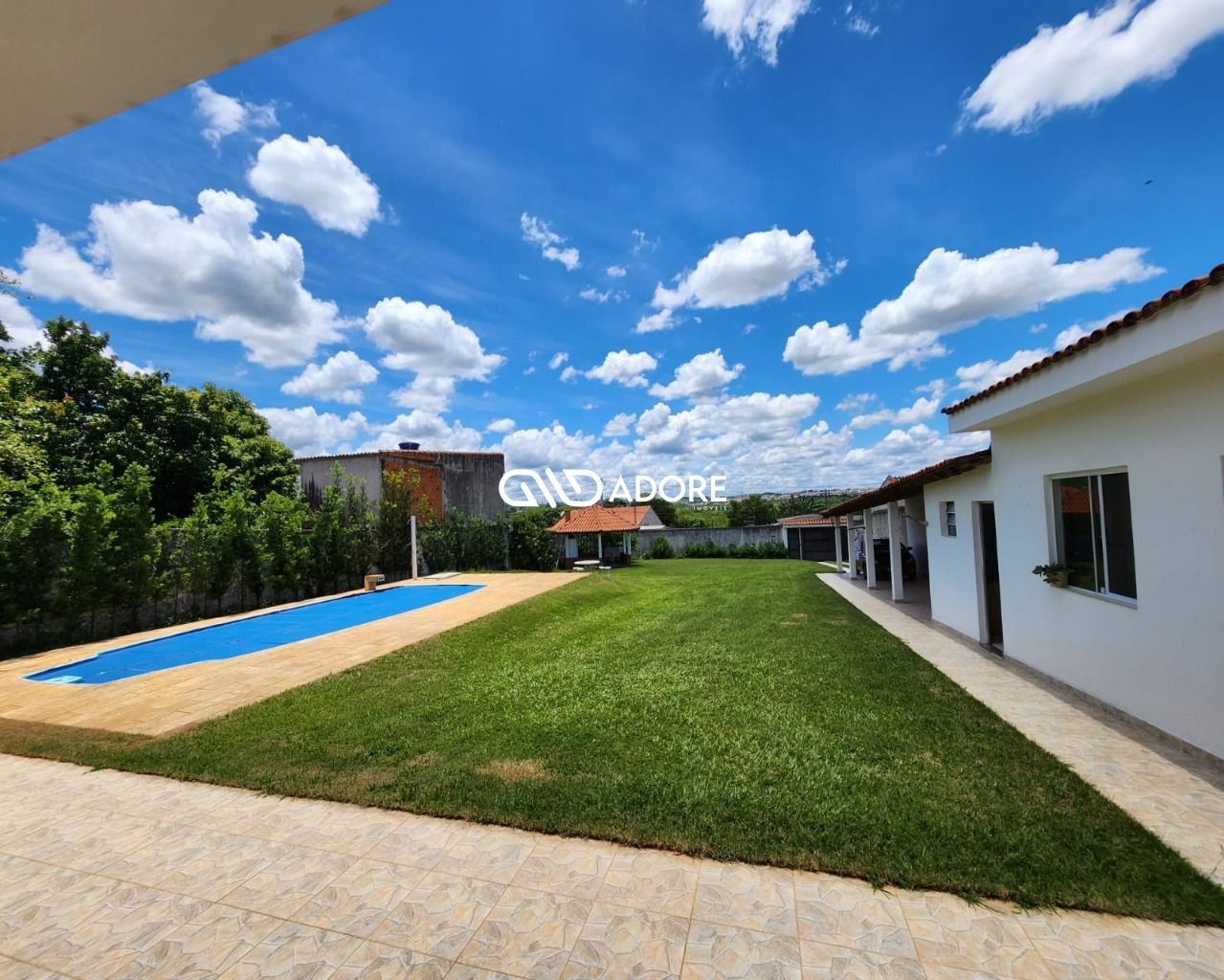 Casa de Condomínio à venda com 3 quartos, 1050m² - Foto 1