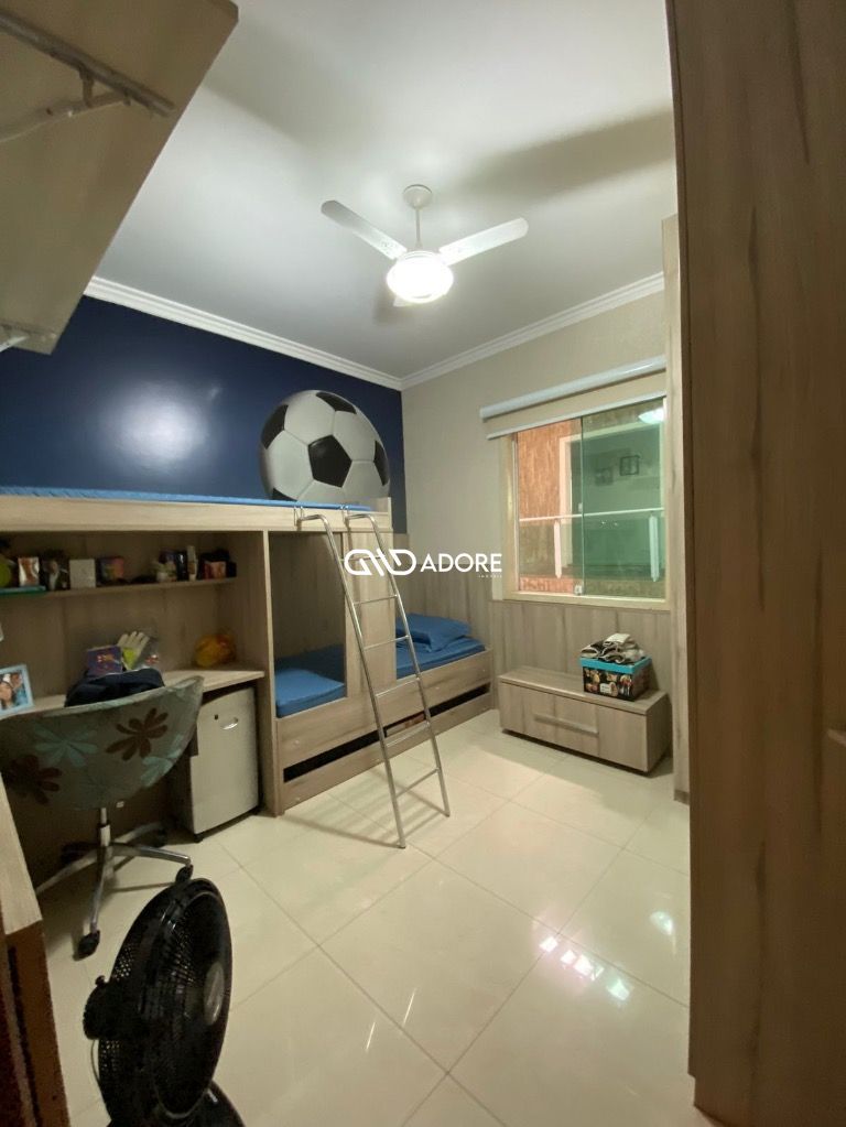 Casa de Condomínio à venda e aluguel com 3 quartos, 450m² - Foto 18