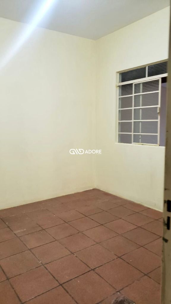 Casa à venda com 2 quartos, 90m² - Foto 12