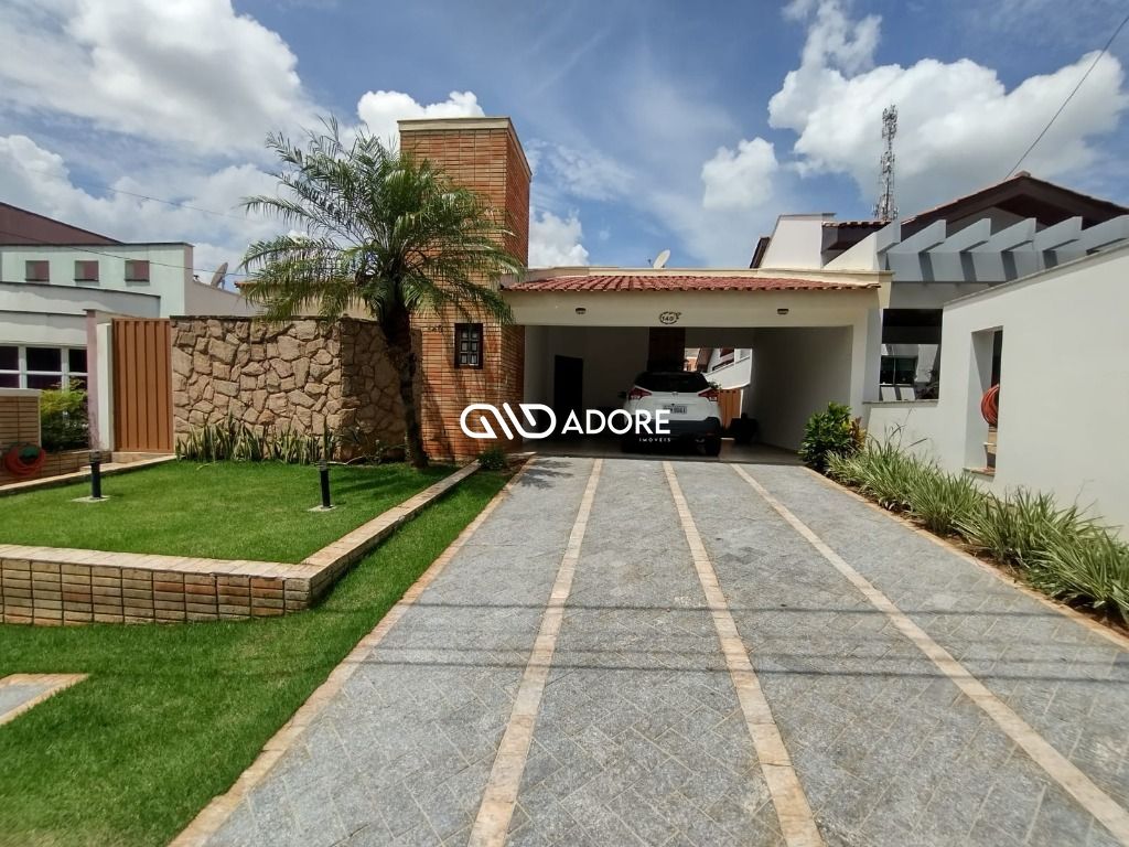 Casa de Condomínio à venda com 3 quartos, 193m² - Foto 1