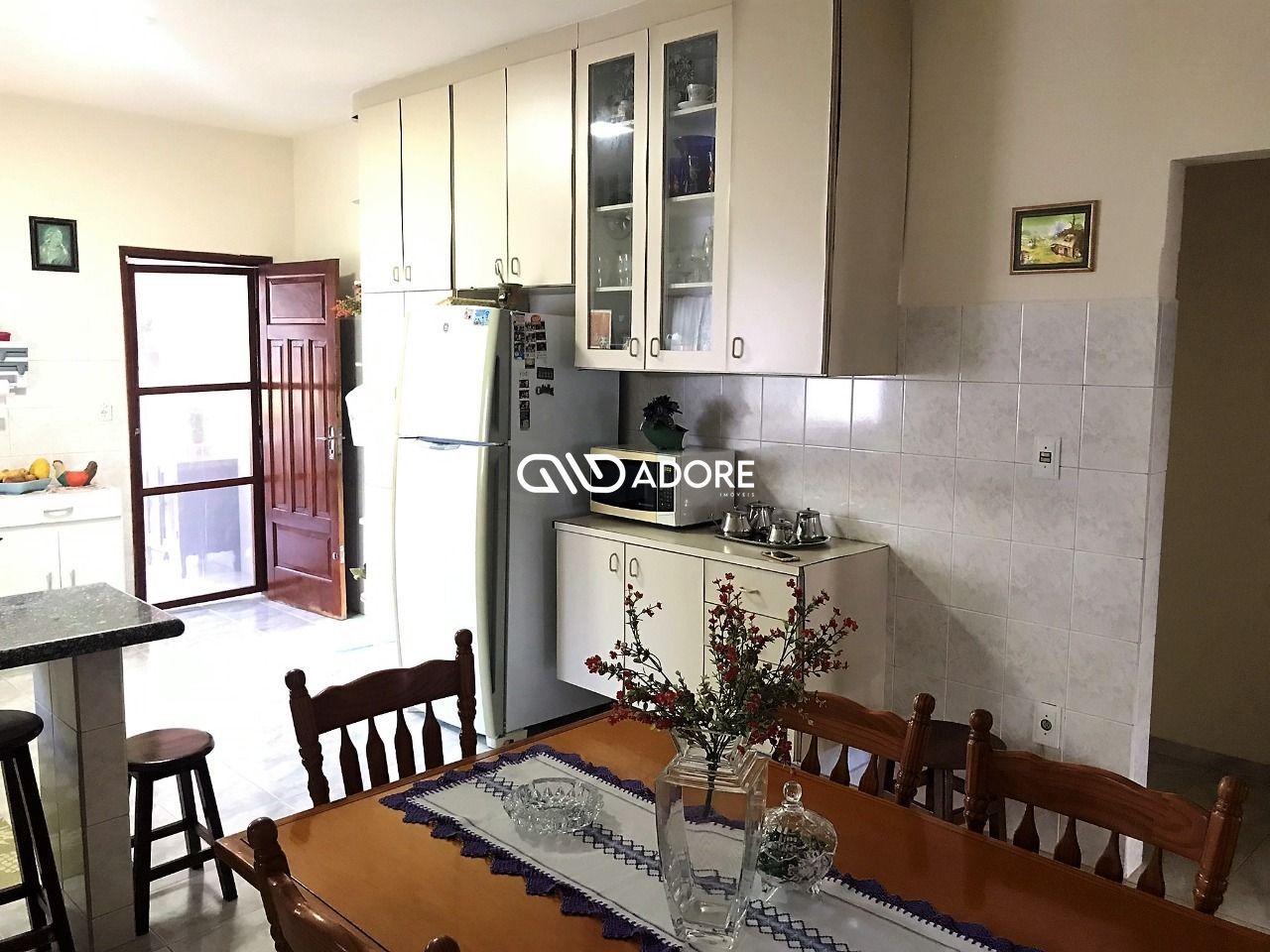 Casa à venda e aluguel com 3 quartos, 160m² - Foto 9