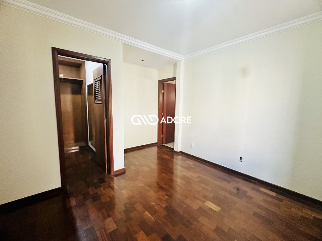 Casa de Condomínio à venda com 4 quartos, 300m² - Foto 11