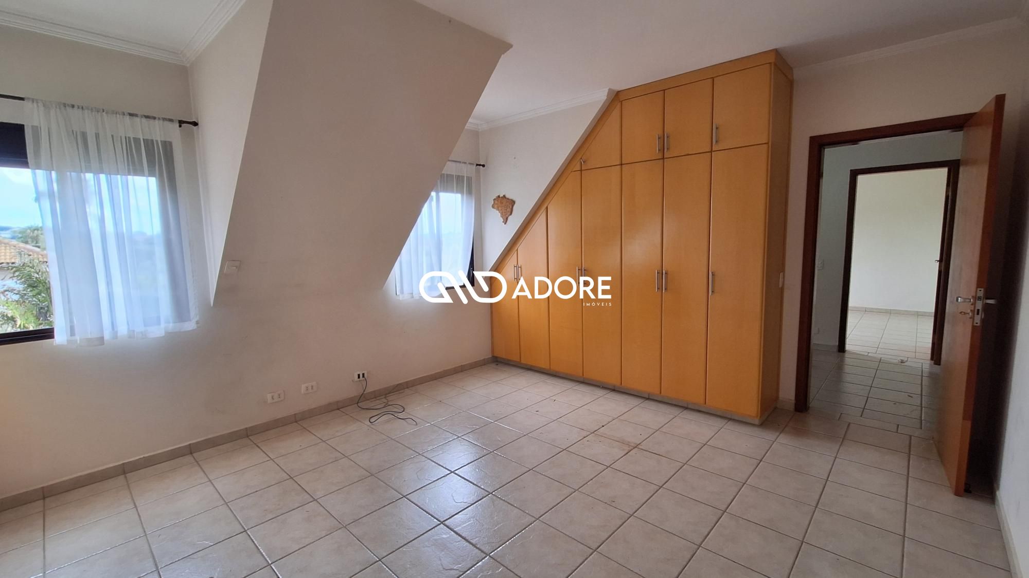 Casa de Condomínio para alugar com 5 quartos, 380m² - Foto 10