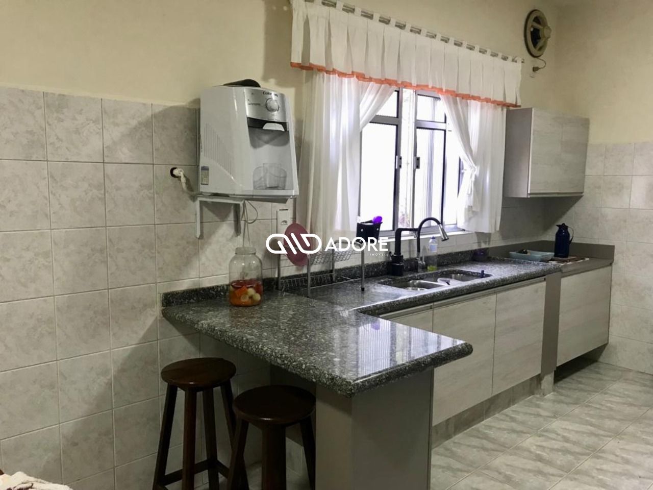 Casa à venda e aluguel com 3 quartos, 160m² - Foto 12