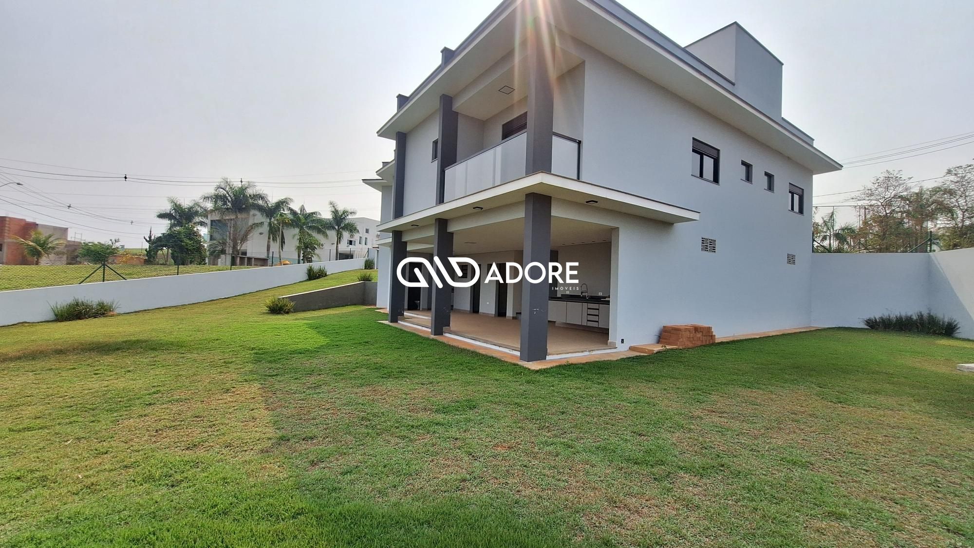 Casa de Condomínio à venda com 3 quartos, 254m² - Foto 1