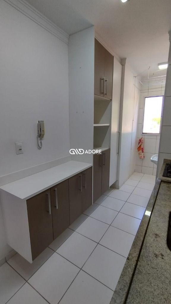 Apartamento à venda com 2 quartos, 60m² - Foto 2