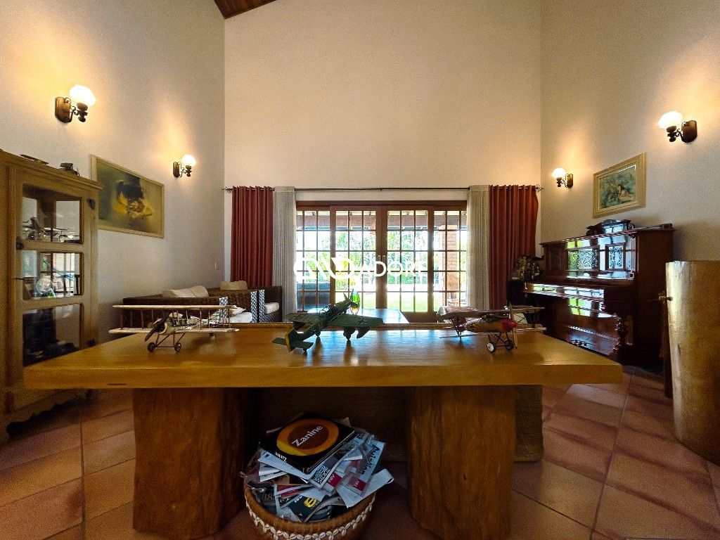 Casa de Condomínio à venda com 5 quartos, 530m² - Foto 10