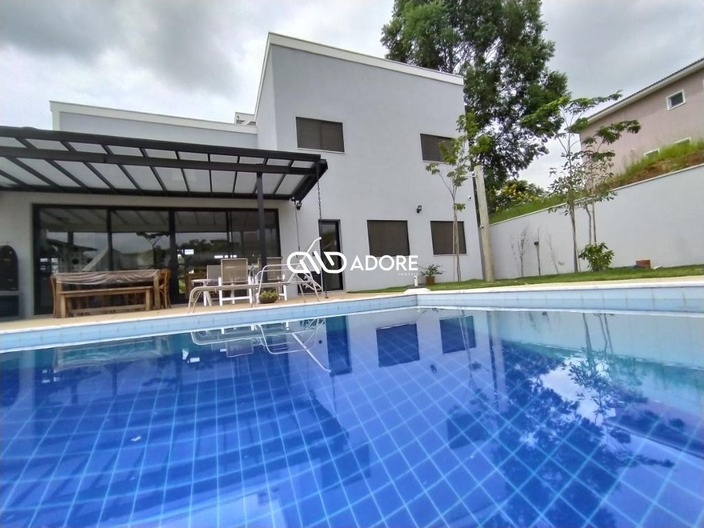 Casa de Condomínio à venda com 4 quartos, 248m² - Foto 1