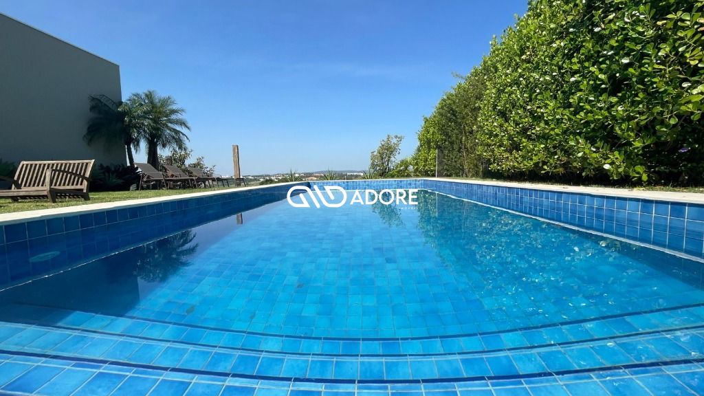 Casa de Condomínio à venda com 4 quartos, 318m² - Foto 2