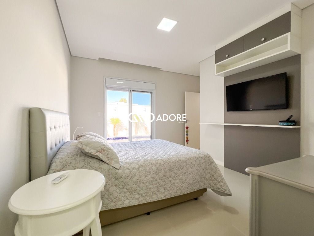 Casa de Condomínio à venda com 4 quartos, 236m² - Foto 14