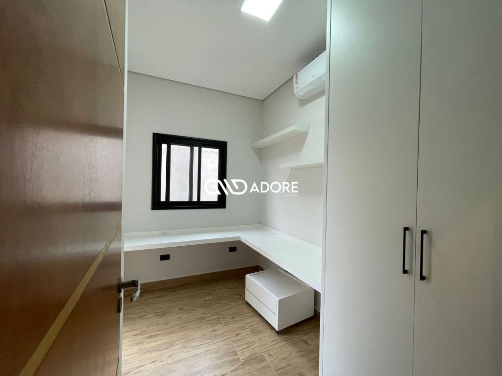 Casa de Condomínio à venda com 3 quartos, 220m² - Foto 12