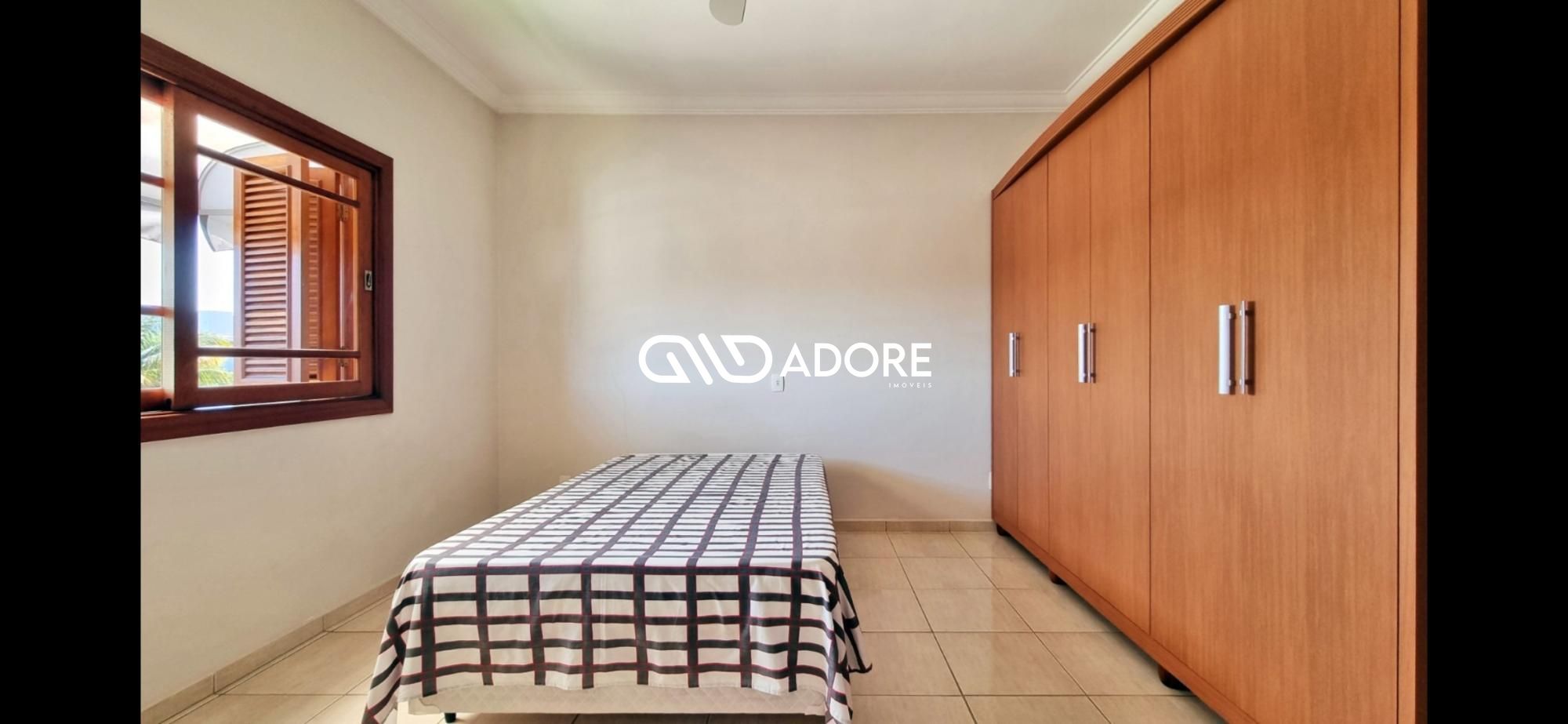 Casa de Condomínio à venda com 4 quartos, 300m² - Foto 15