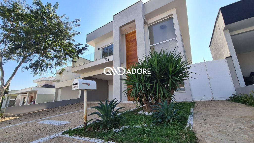 Casa de Condomínio à venda com 4 quartos, 332m² - Foto 1