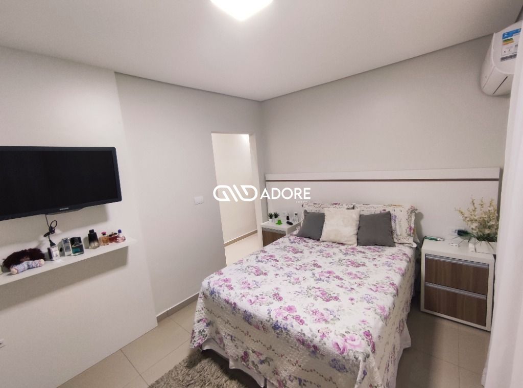 Casa à venda com 2 quartos, 80m² - Foto 16