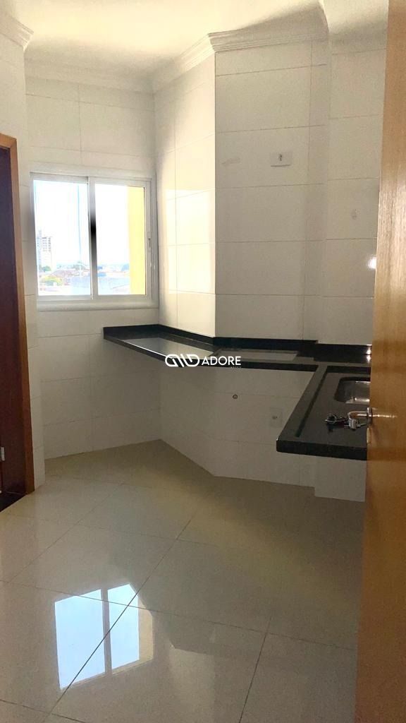 Apartamento à venda com 3 quartos, 85m² - Foto 4