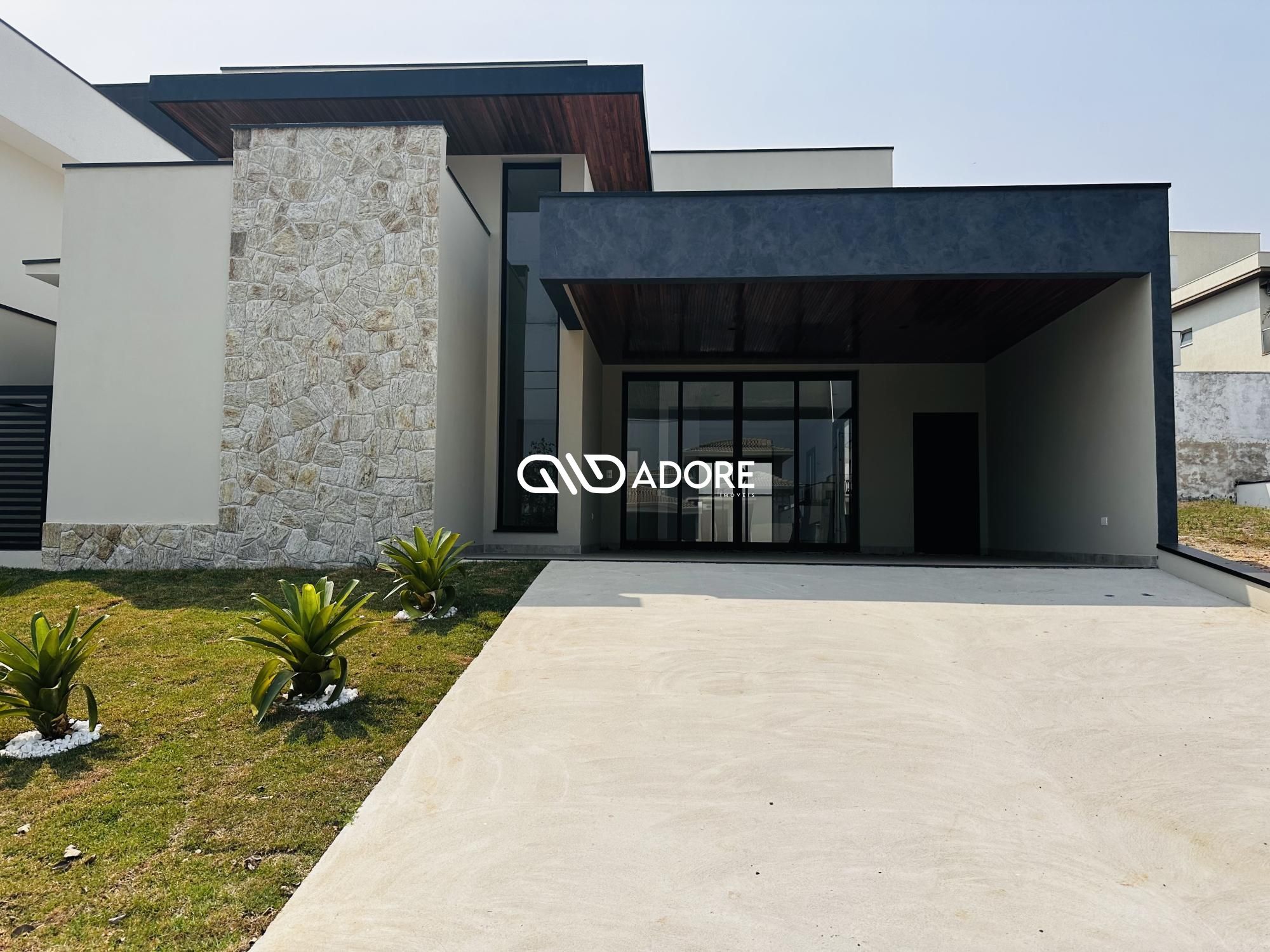 Casa de Condomínio à venda com 3 quartos, 161m² - Foto 1