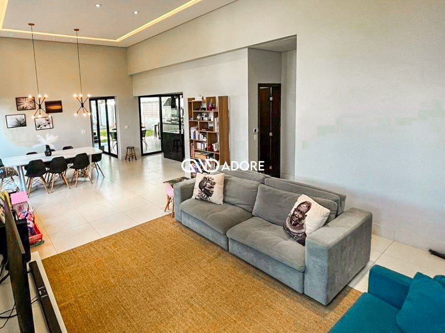 Casa de Condomínio à venda com 4 quartos, 235m² - Foto 5