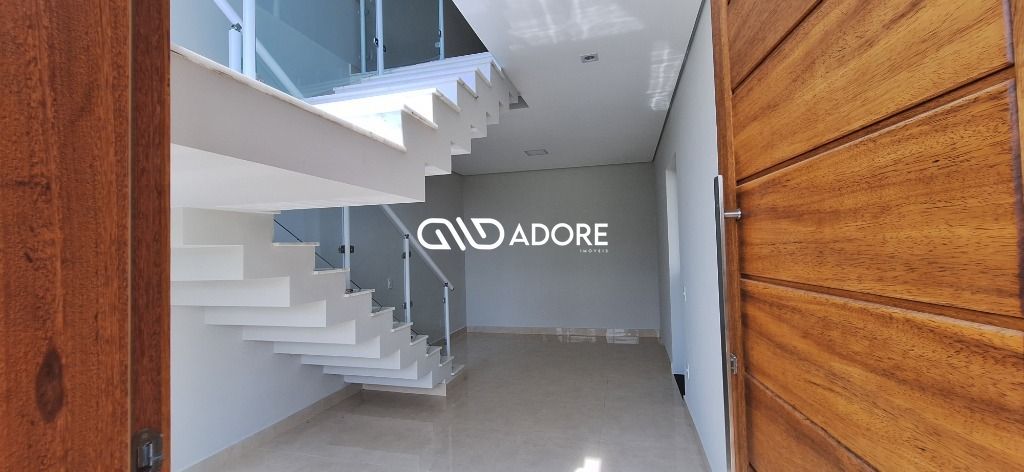 Casa de Condomínio à venda com 3 quartos, 213m² - Foto 1