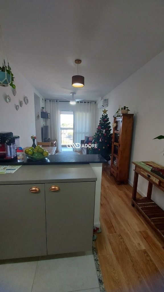 Apartamento à venda com 2 quartos, 65m² - Foto 3