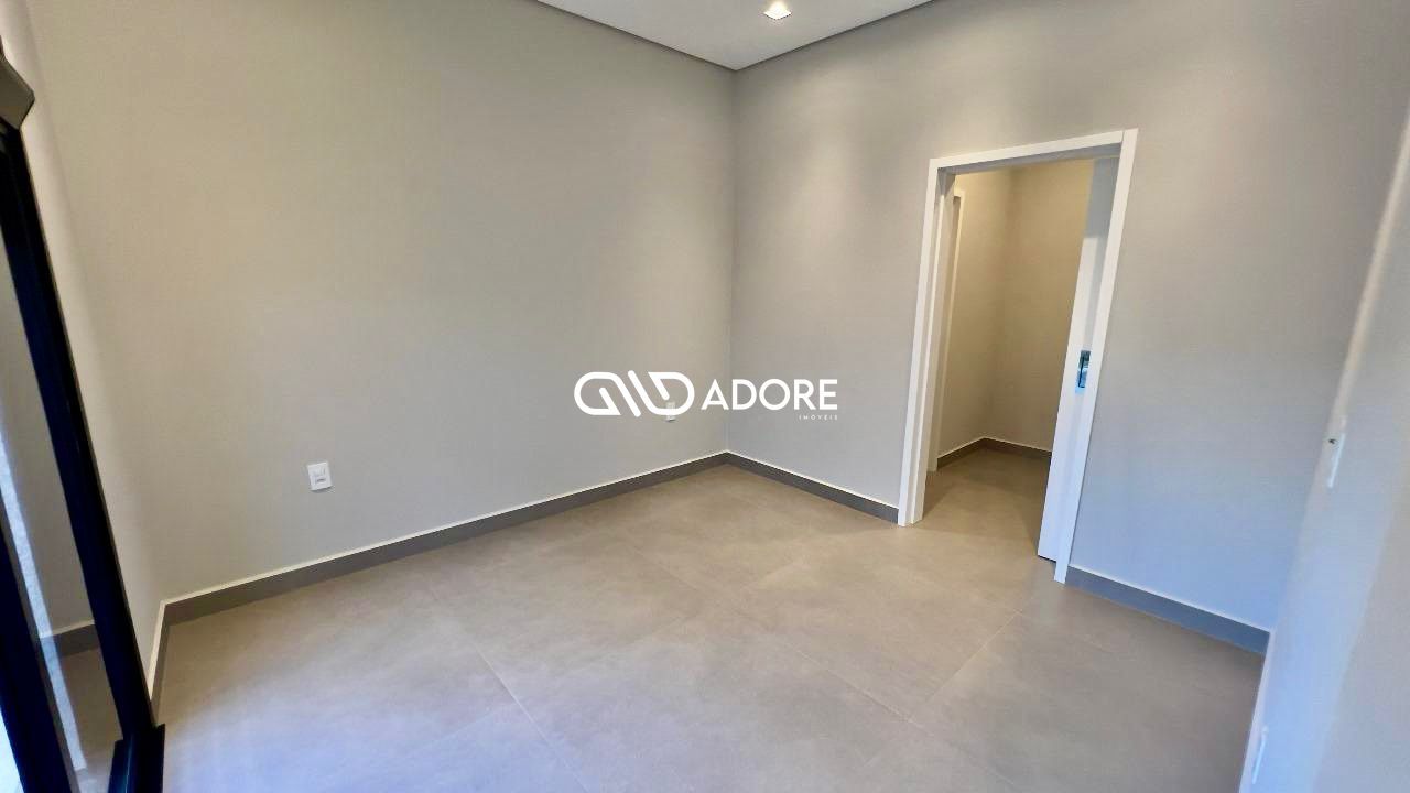 Casa de Condomínio à venda com 4 quartos, 220m² - Foto 11