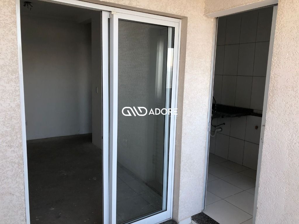 Apartamento à venda com 2 quartos, 62m² - Foto 15