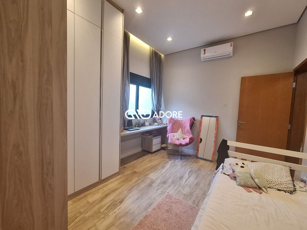 Casa de Condomínio à venda com 3 quartos, 212m² - Foto 29