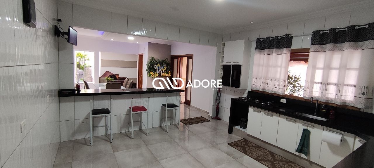 Casa à venda com 4 quartos, 350m² - Foto 10