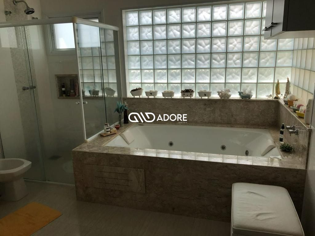 Casa de Condomínio à venda com 5 quartos, 550m² - Foto 19