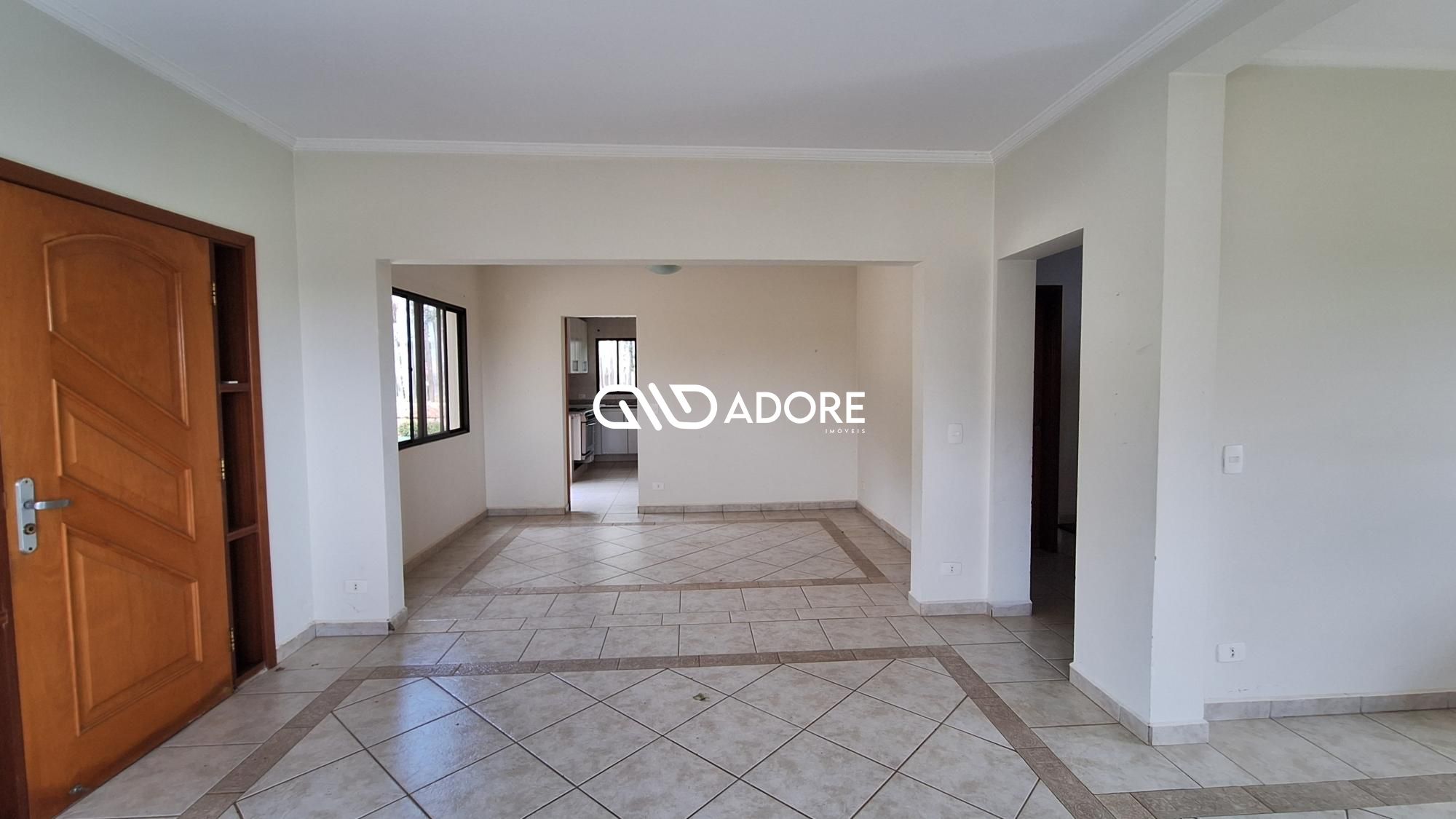 Casa de Condomínio para alugar com 5 quartos, 380m² - Foto 4