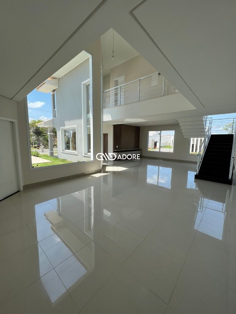 Casa de Condomínio à venda e aluguel com 3 quartos, 400m² - Foto 4