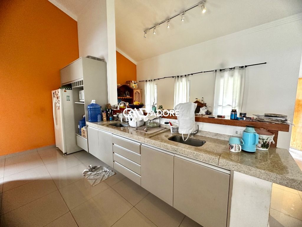 Casa de Condomínio à venda com 3 quartos, 380m² - Foto 10