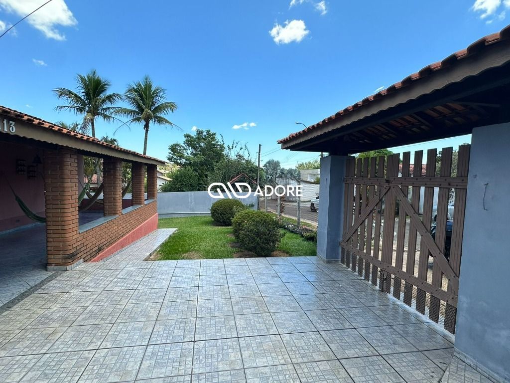 Casa de Condomínio à venda com 3 quartos, 200m² - Foto 2