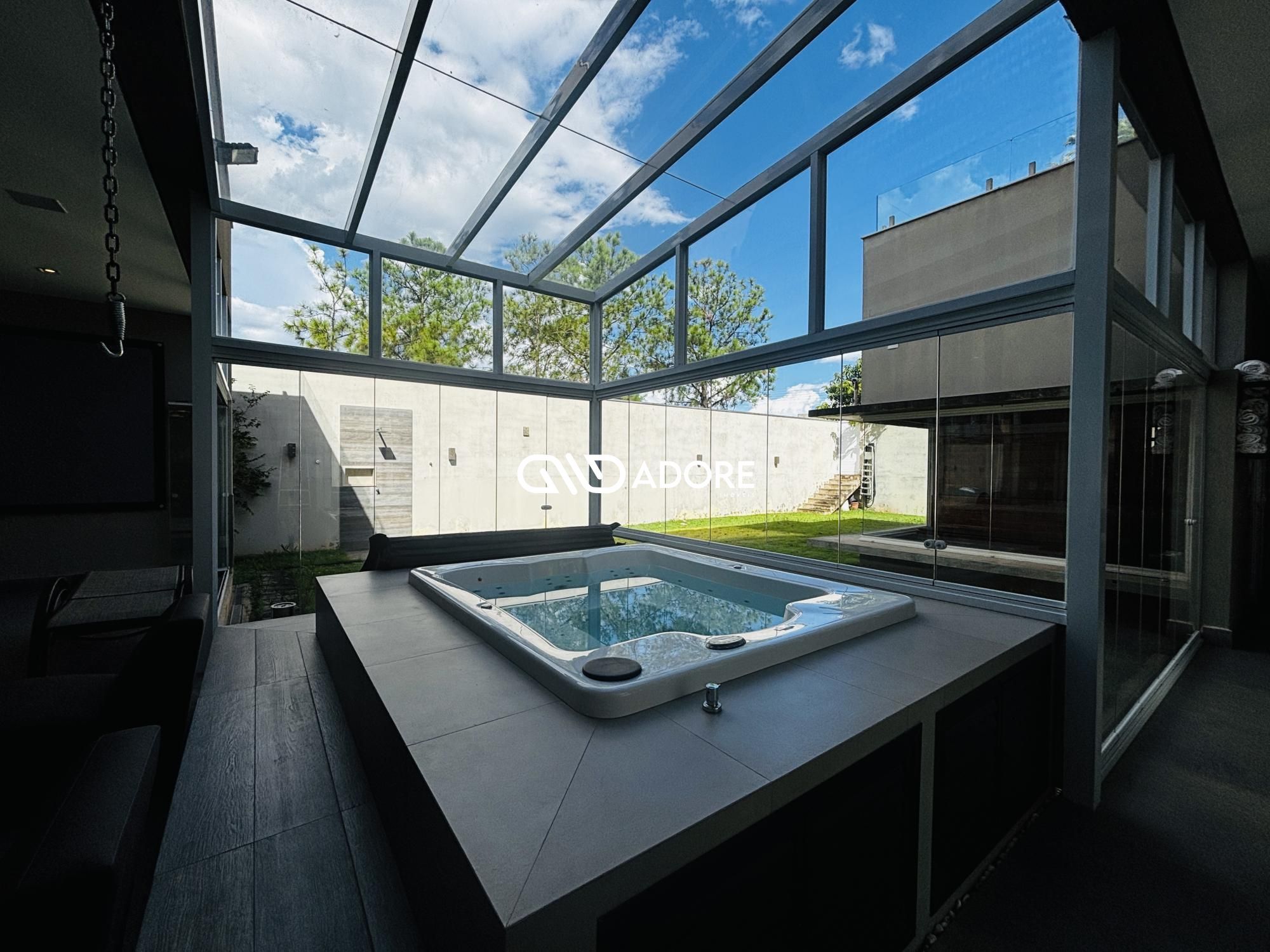 Casa de Condomínio à venda e aluguel com 4 quartos, 670m² - Foto 42