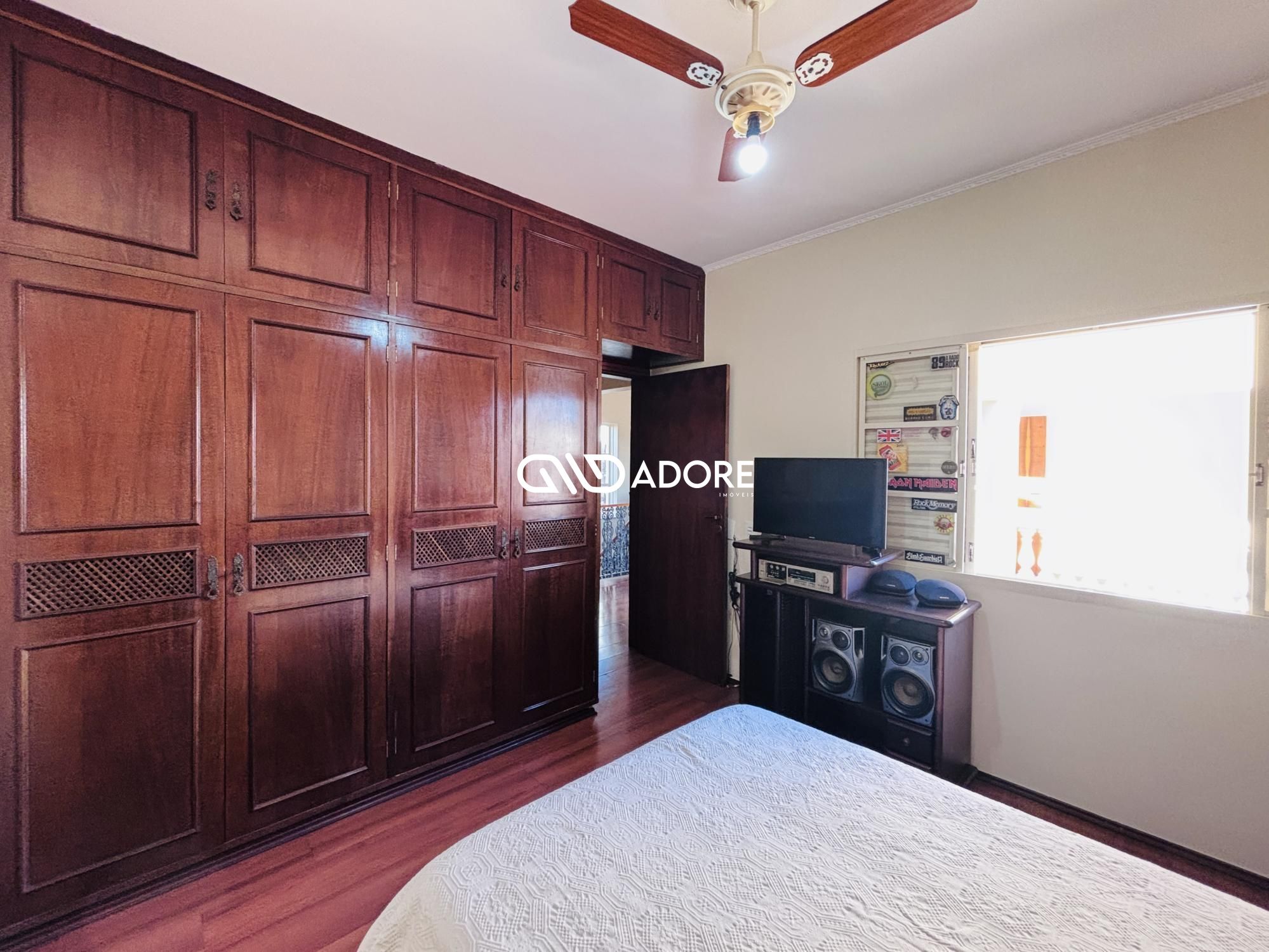 Casa de Condomínio à venda com 4 quartos, 290m² - Foto 25