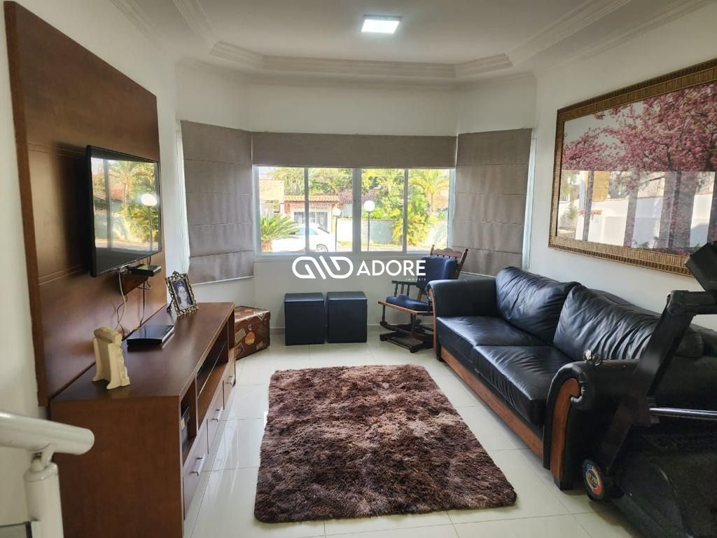 Casa de Condomínio à venda com 5 quartos, 434m² - Foto 3