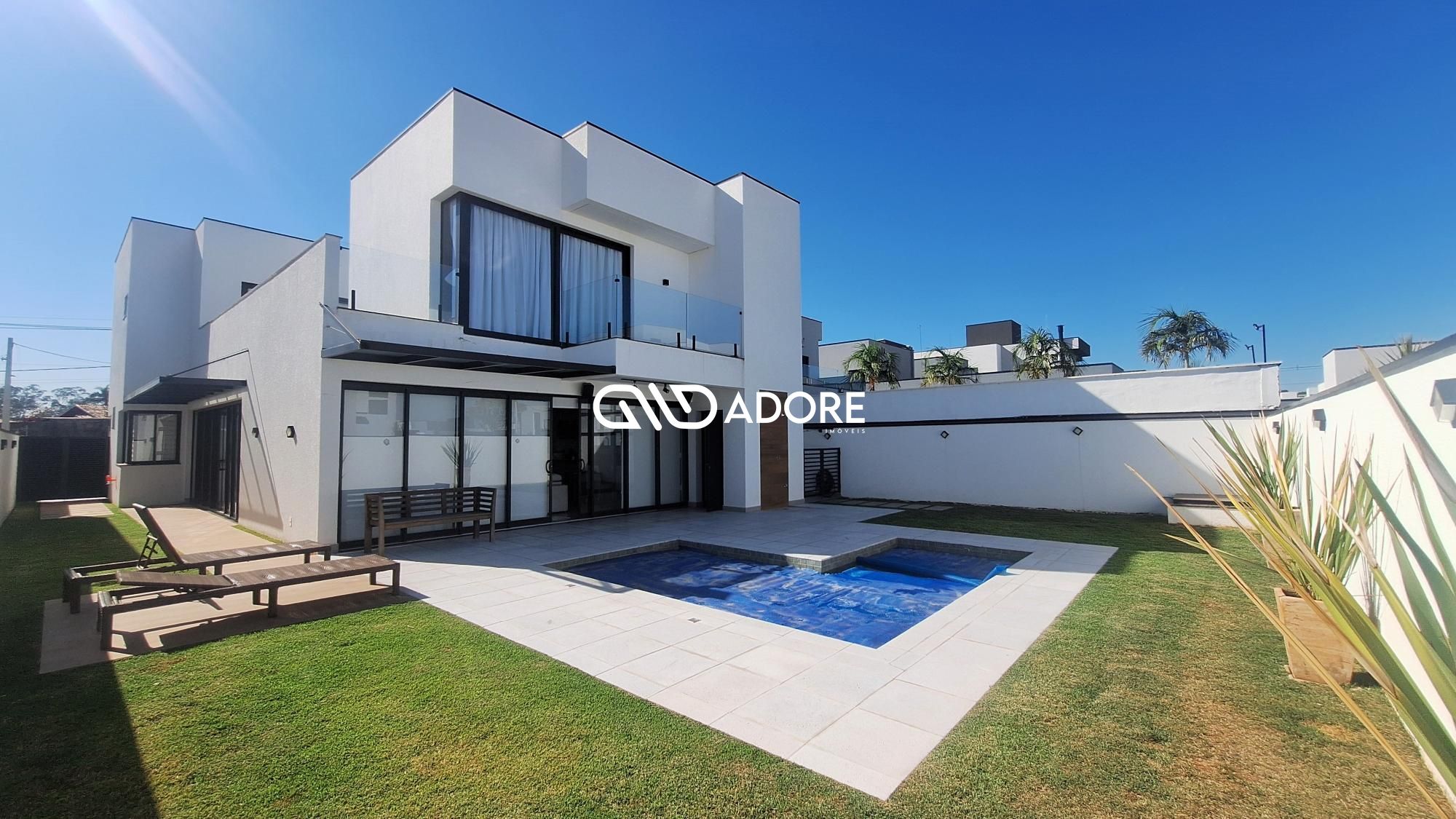 Casa de Condomínio à venda com 4 quartos, 315m² - Foto 2