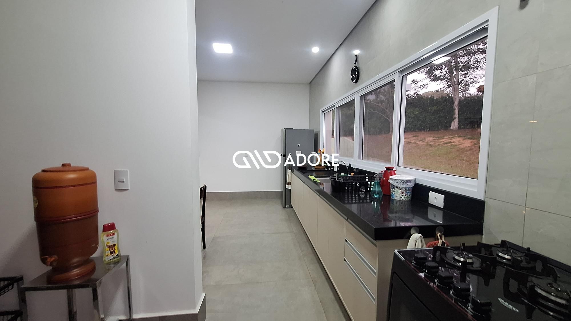 Casa de Condomínio à venda com 3 quartos, 335m² - Foto 9