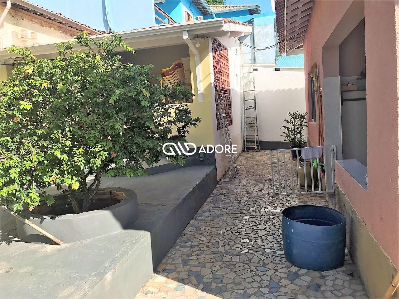 Casa à venda e aluguel com 3 quartos, 160m² - Foto 4