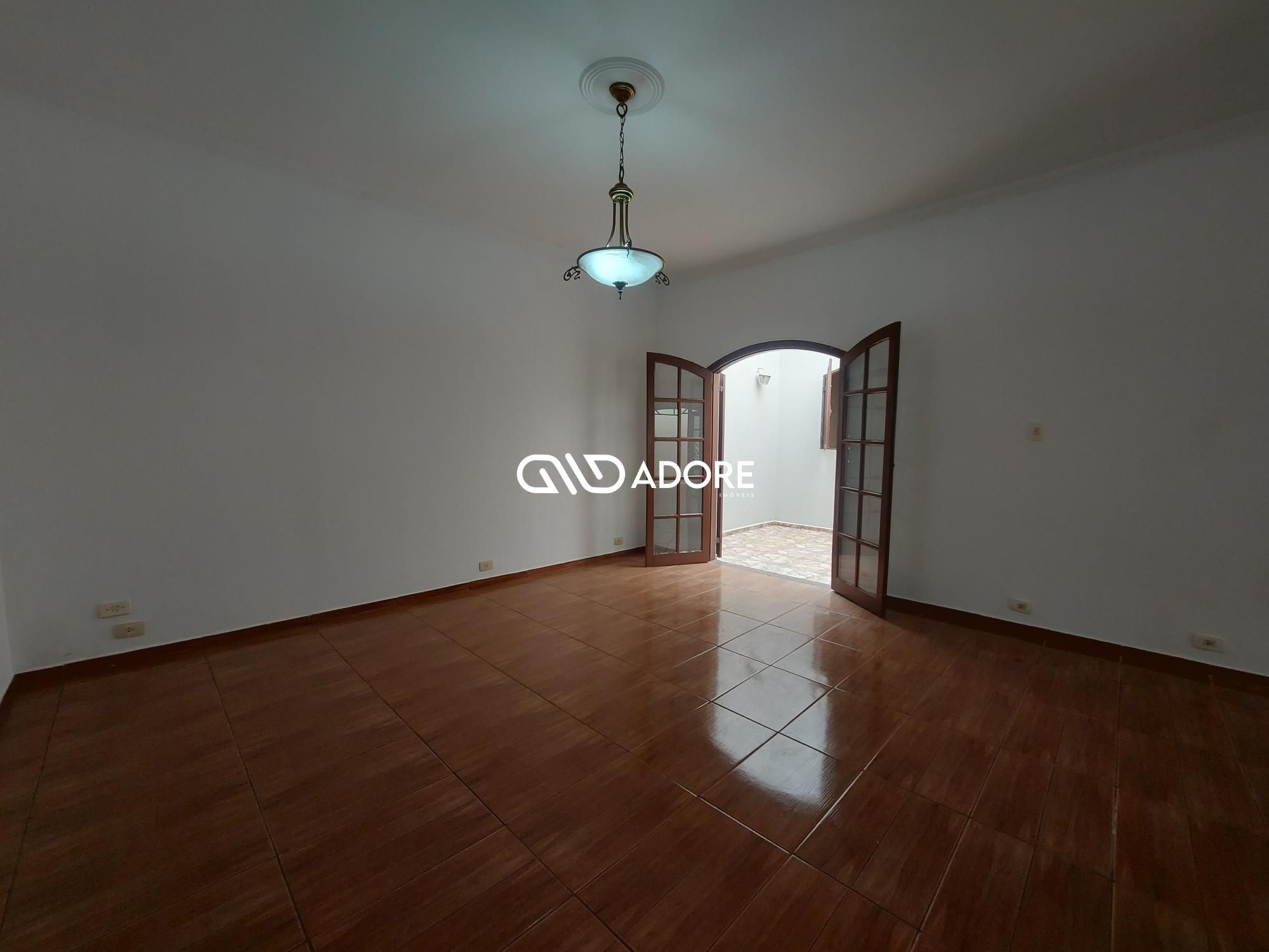 Casa à venda e aluguel com 3 quartos, 246m² - Foto 4