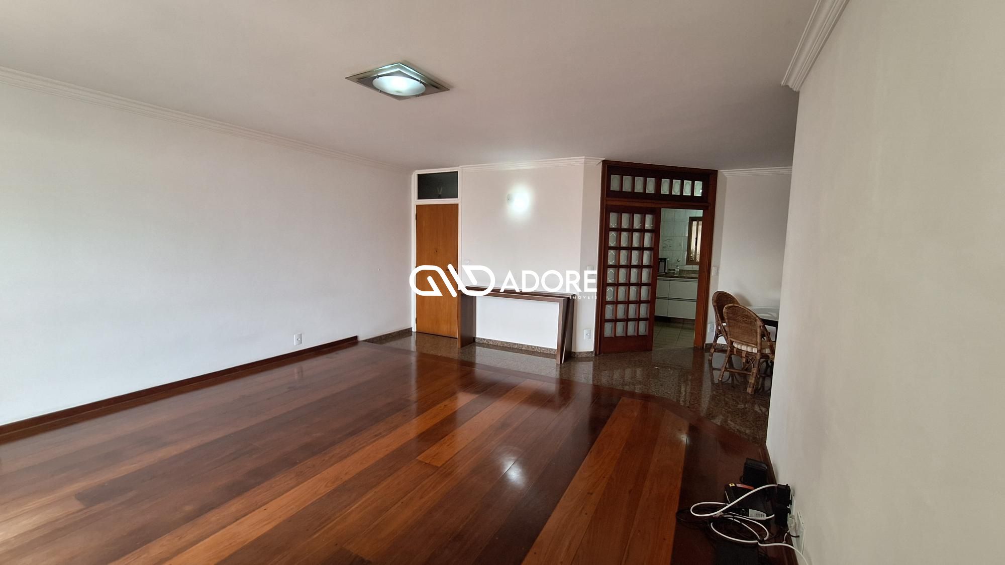 Apartamento à venda com 4 quartos, 142m² - Foto 4