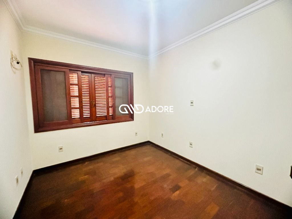 Casa de Condomínio à venda com 4 quartos, 300m² - Foto 19