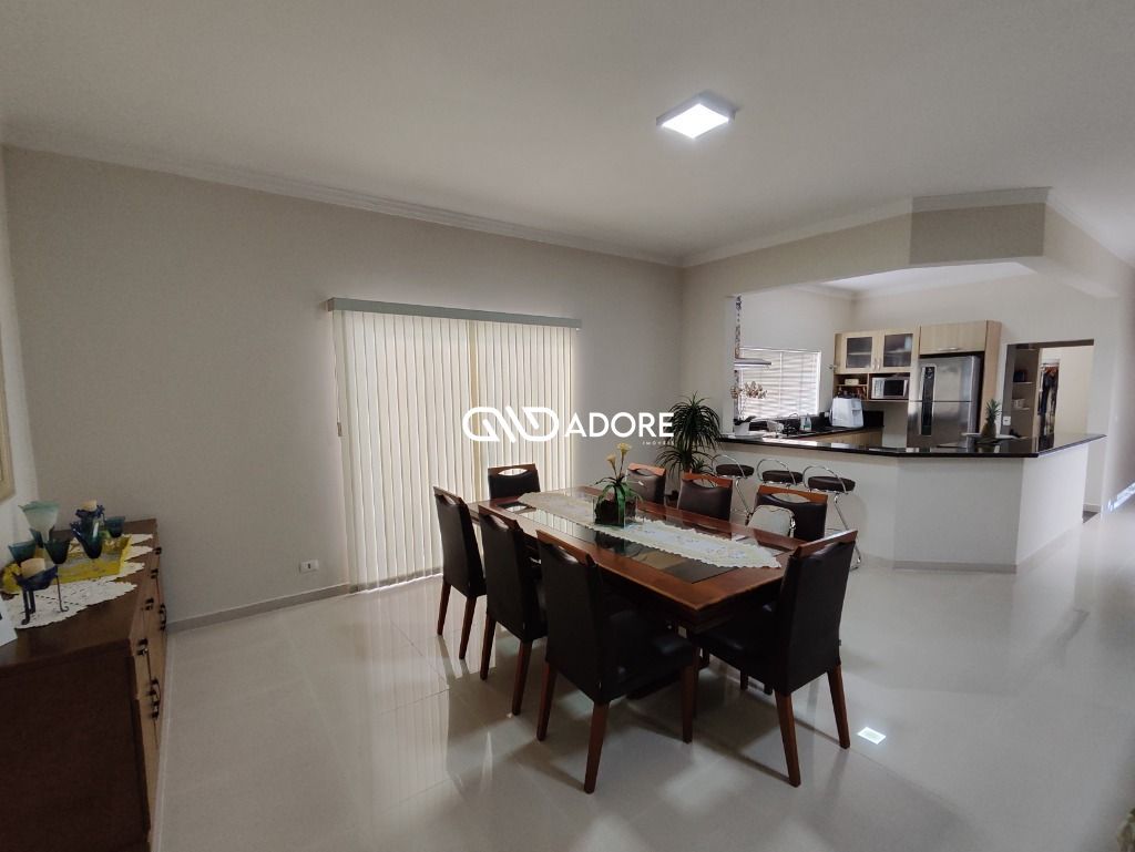 Casa de Condomínio à venda com 4 quartos, 336m² - Foto 8