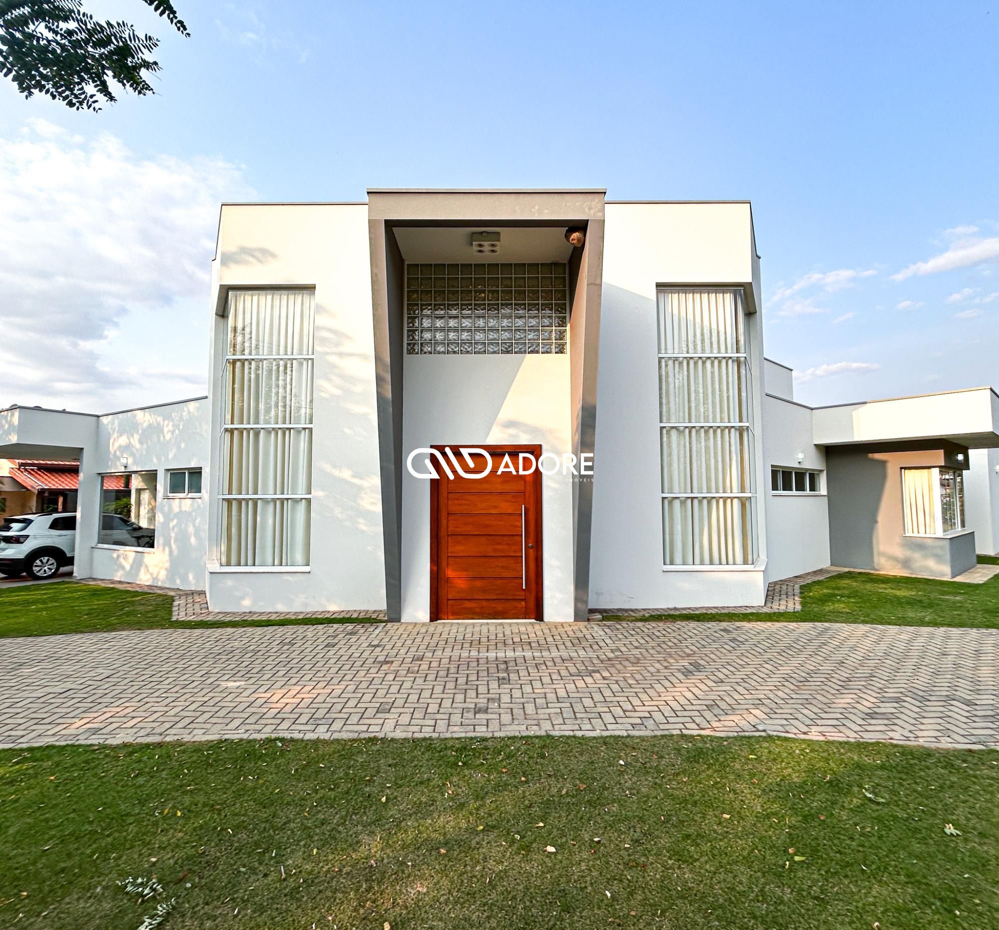 Casa de Condomínio à venda com 3 quartos, 300m² - Foto 2