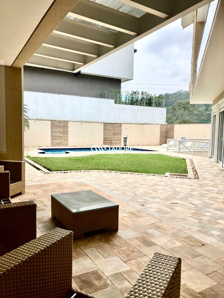 Casa de Condomínio para alugar com 5 quartos, 1100m² - Foto 8