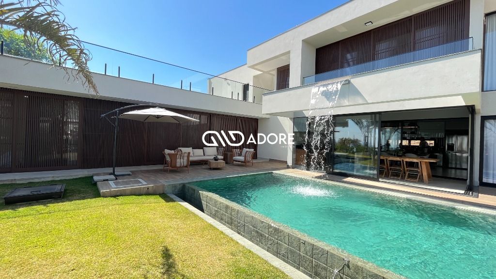 Casa de Condomínio à venda com 5 quartos, 362m² - Foto 2