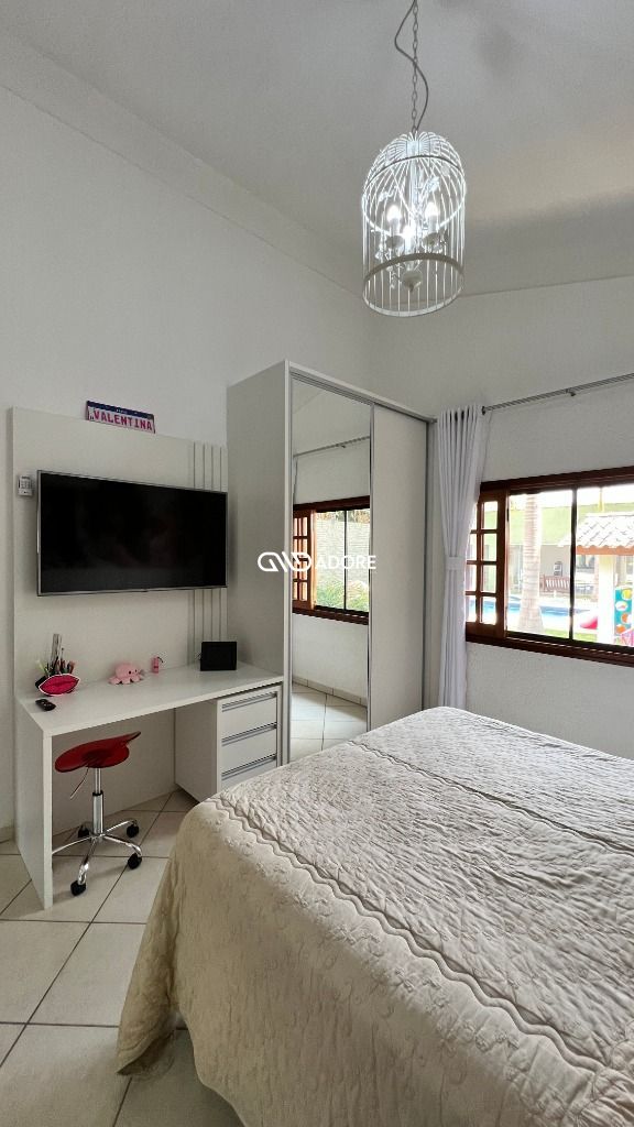 Casa de Condomínio à venda com 3 quartos, 380m² - Foto 18