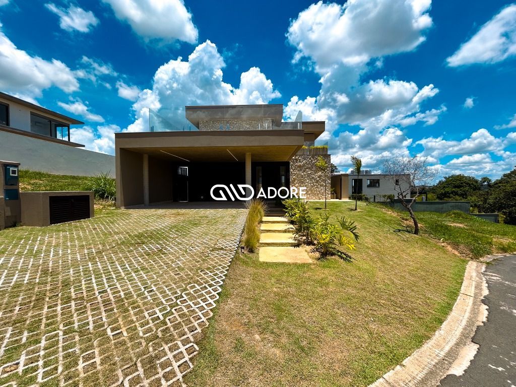 Casa de Condomínio à venda com 3 quartos, 299m² - Foto 1