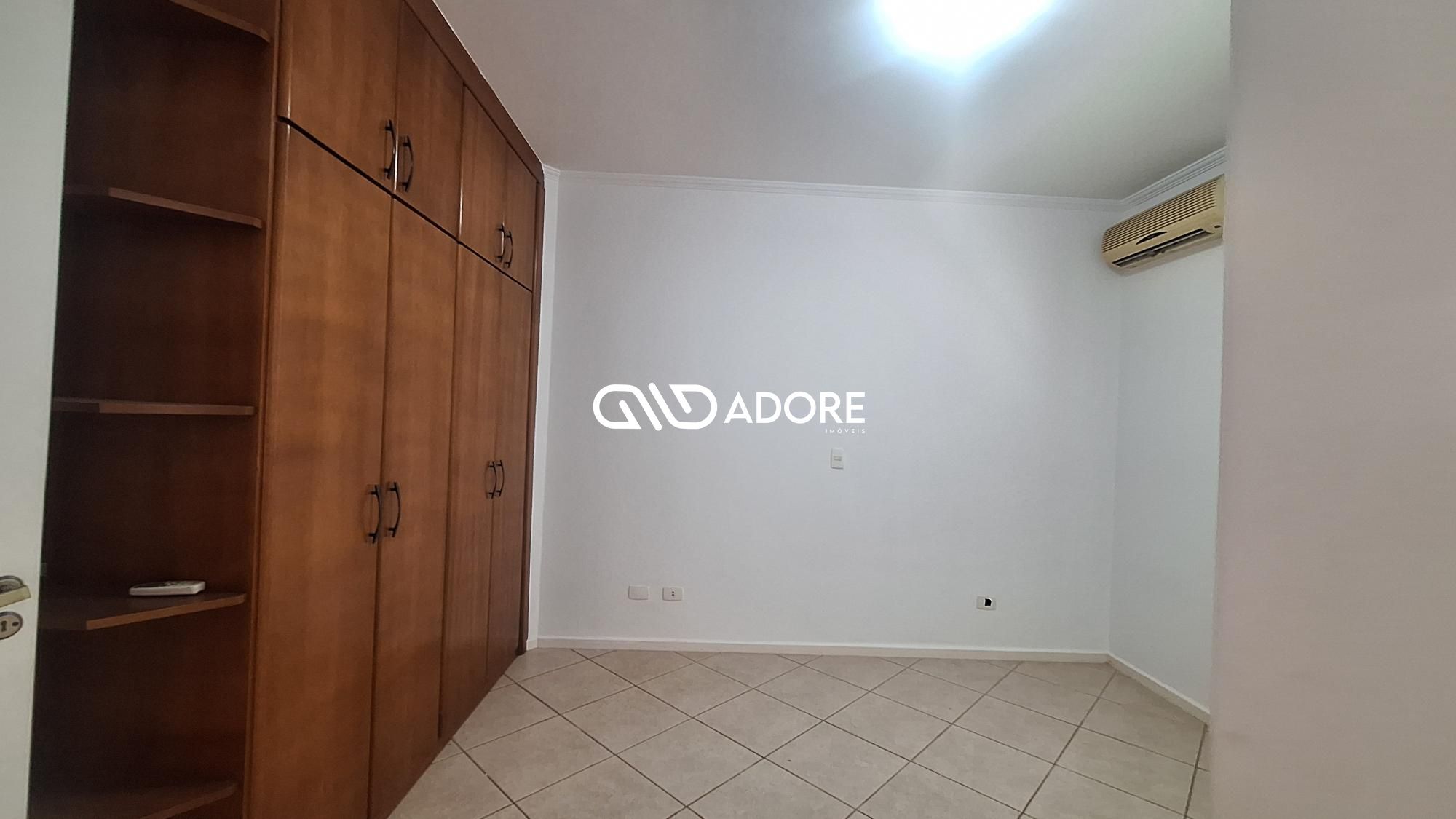 Casa de Condomínio à venda com 4 quartos, 270m² - Foto 15