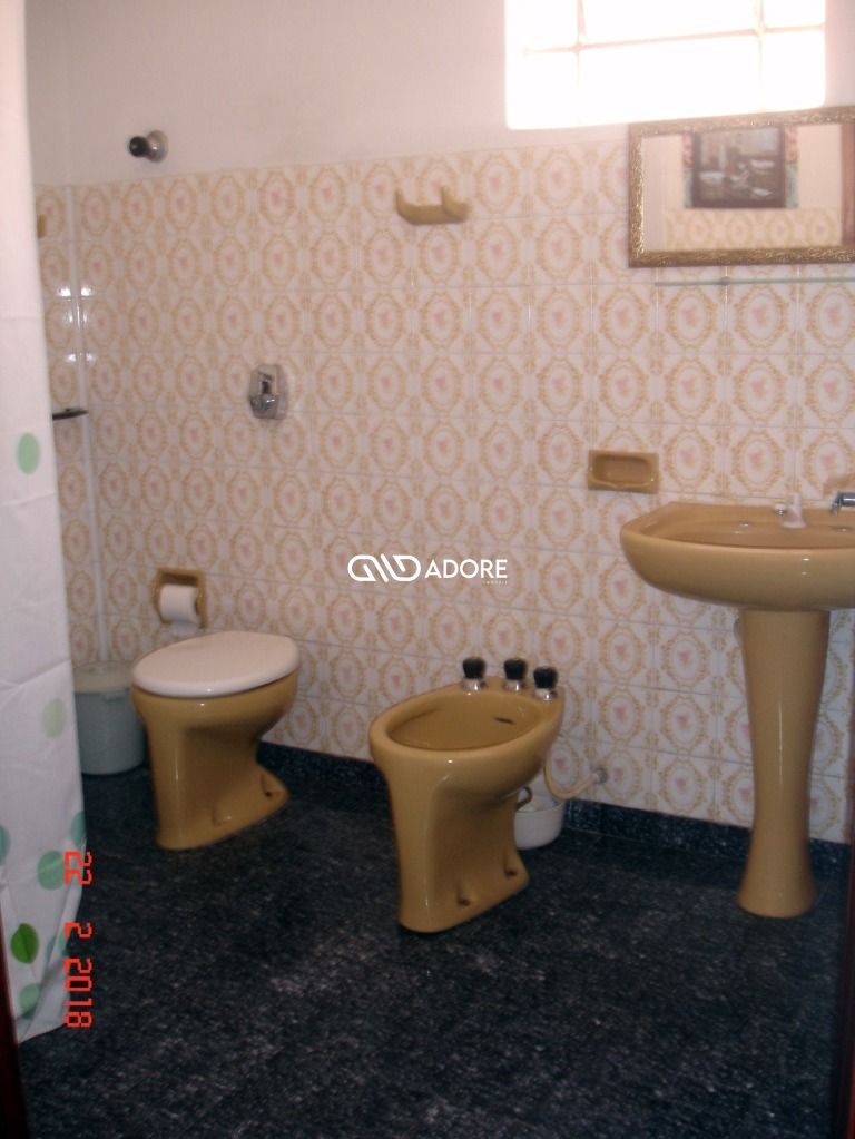 Casa à venda com 3 quartos, 197m² - Foto 14