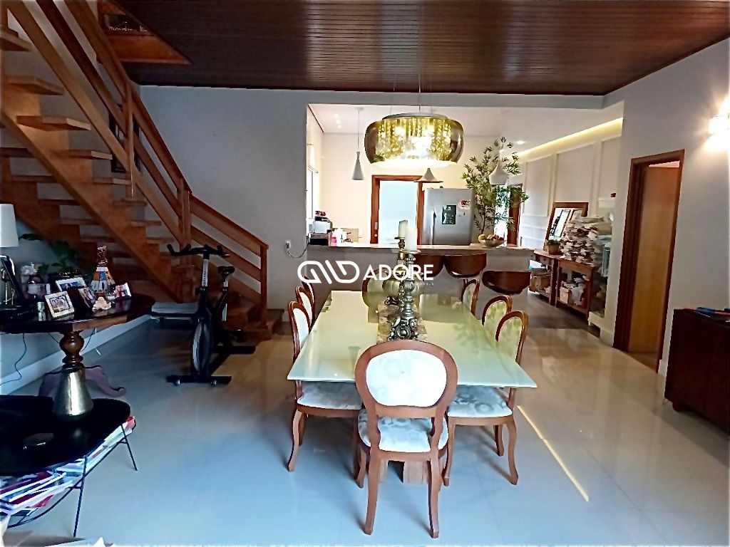 Casa de Condomínio à venda com 4 quartos, 228m² - Foto 15